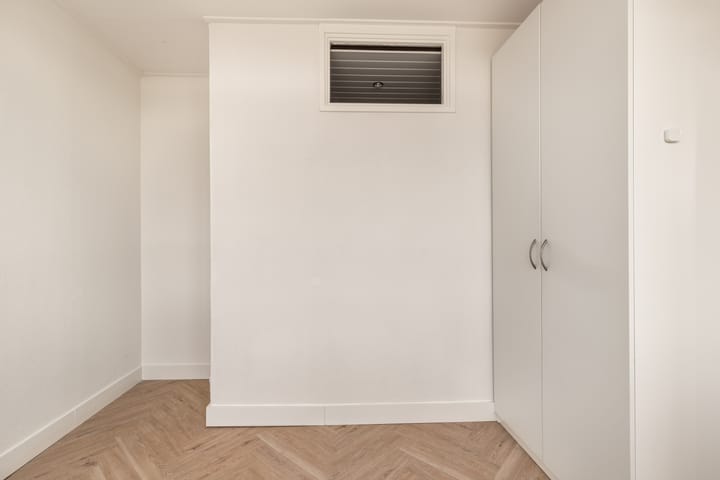 Foto 9 van Admiraal de Ruyterlaan 11