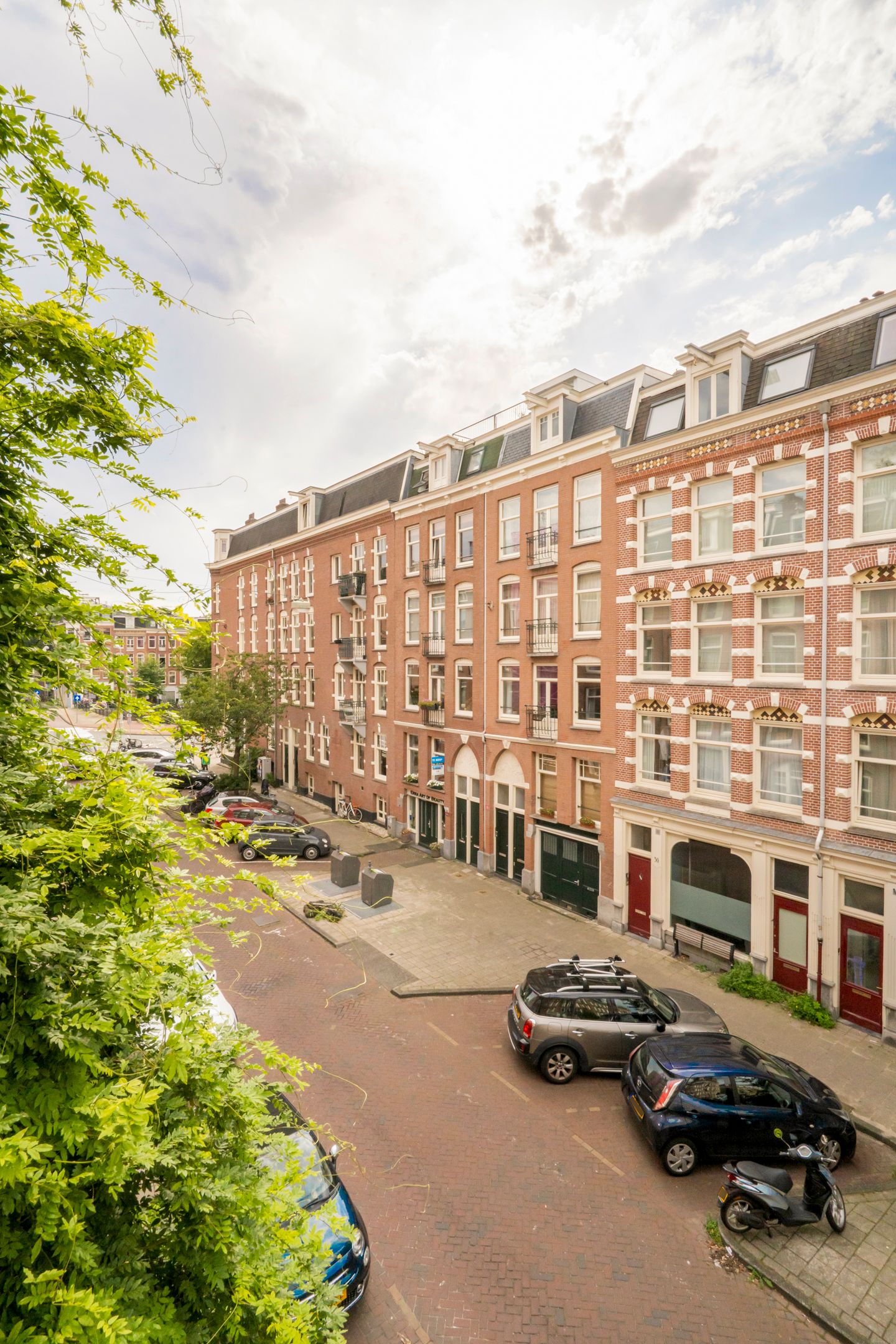 Photo 6 of Balthasar Floriszstraat 47-C
