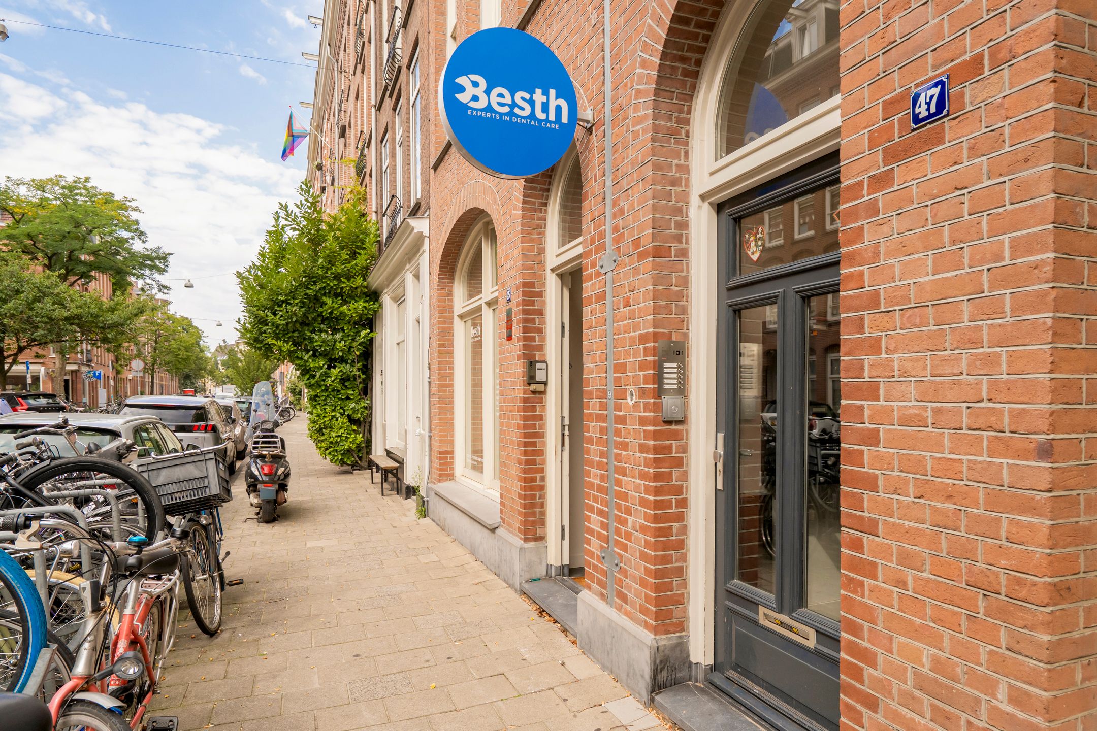 Photo 39 of Balthasar Floriszstraat 47-C
