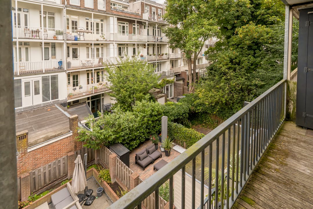 Photo 16 of Balthasar Floriszstraat 47-C