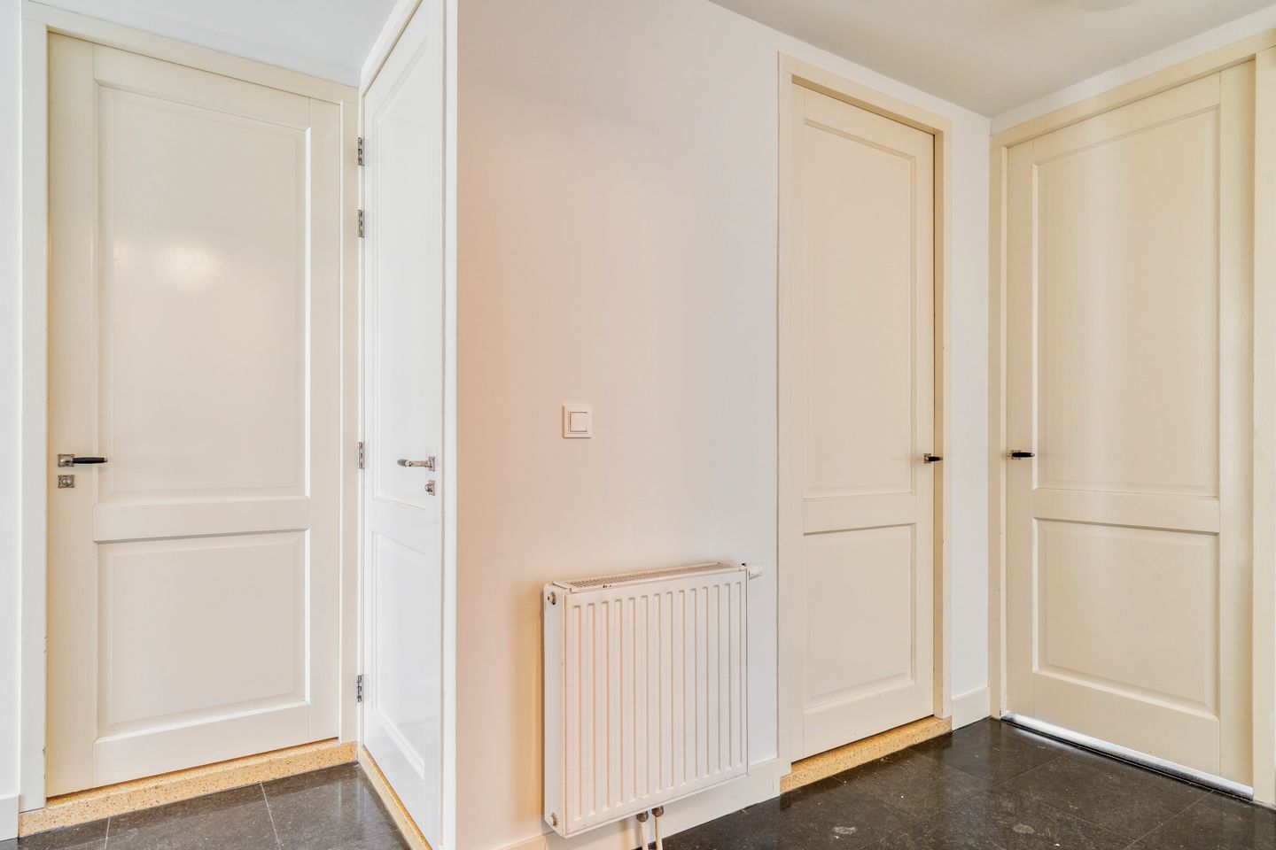 Photo 20 of Balthasar Floriszstraat 47-C