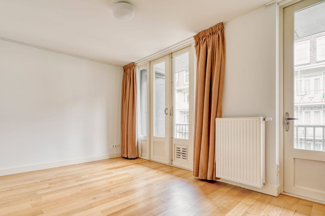 Photo 22 of Balthasar Floriszstraat 47-C