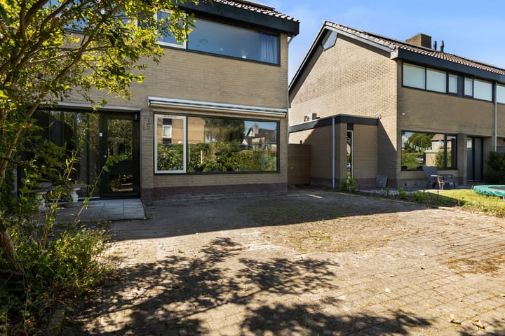 Foto 2 van S L Mansholtplein 13