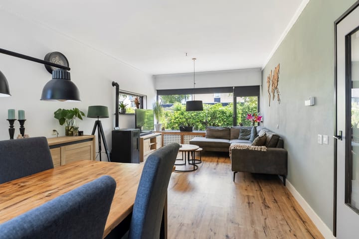 Foto 10 van S L Mansholtplein 13