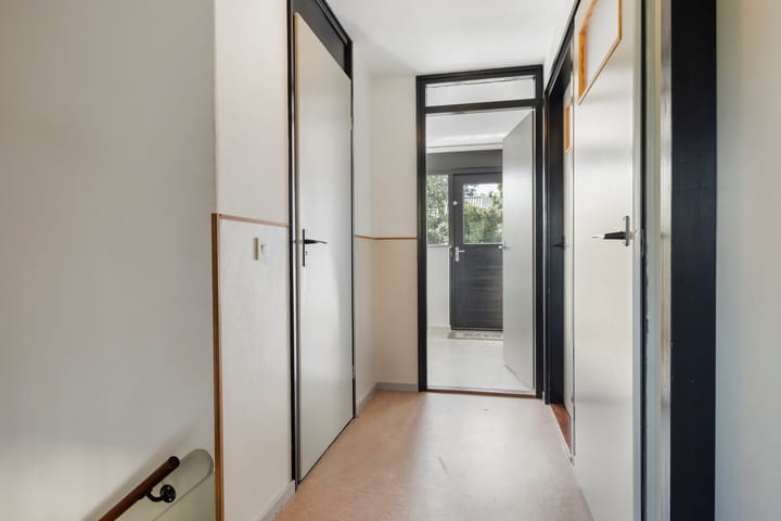 Foto 33 van S L Mansholtplein 13