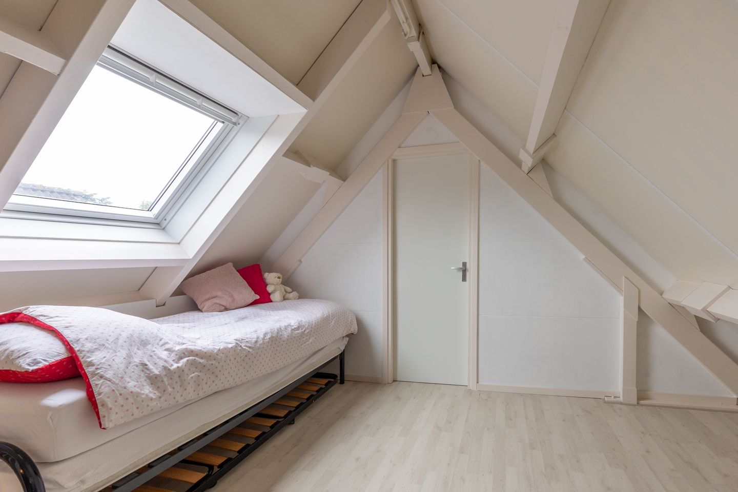 Foto 34 van Thalesstraat 14