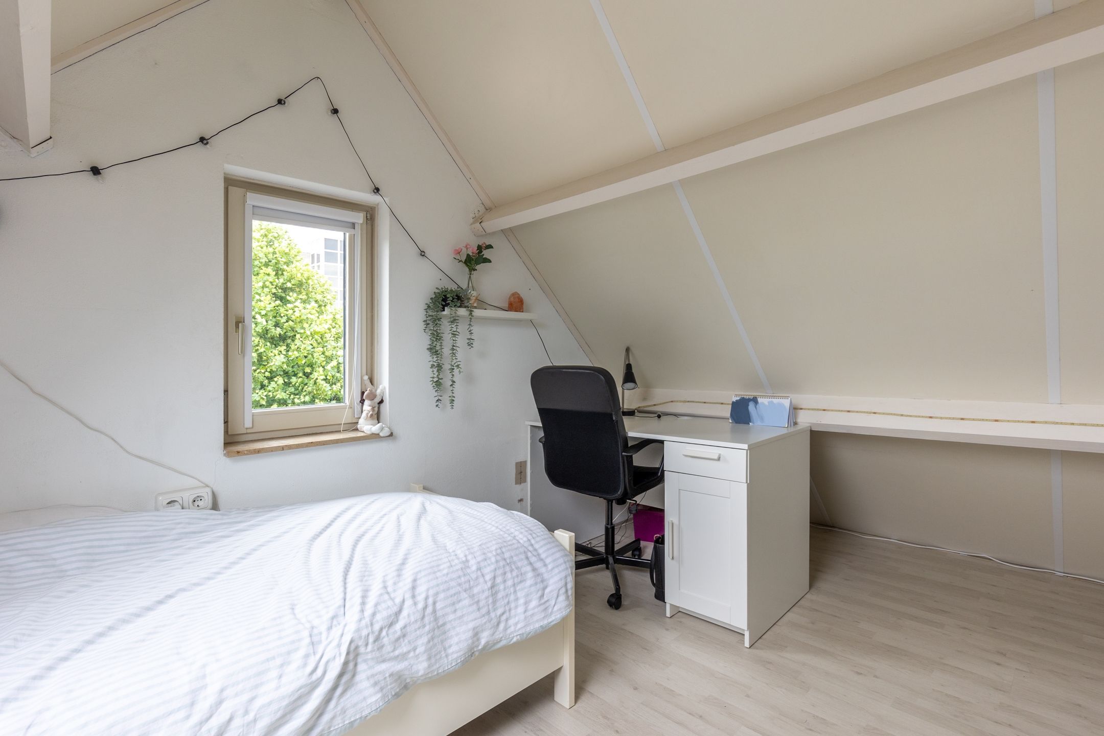 Foto 36 van Thalesstraat 14