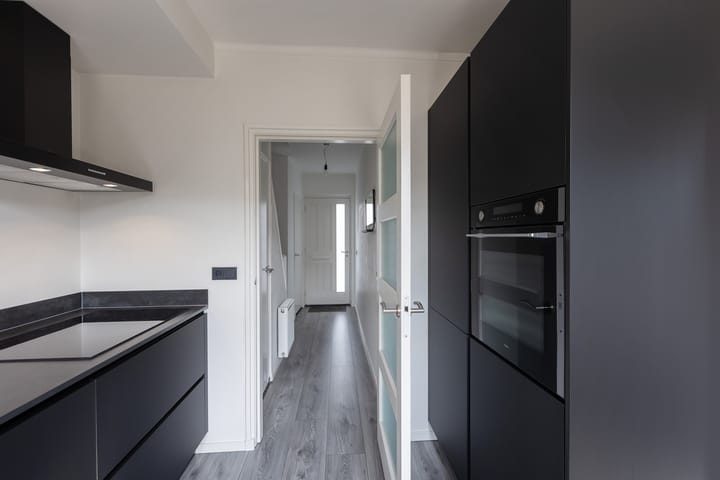 Photo 2 of Emmasingel 65