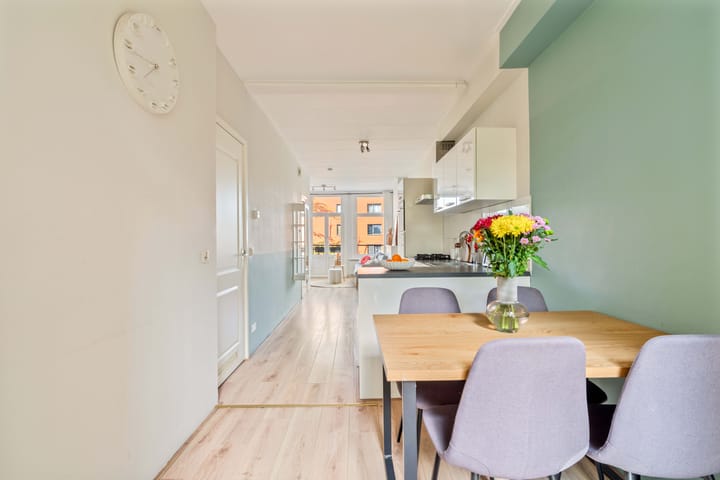 Foto 9 van Van Hallstraat 35-2