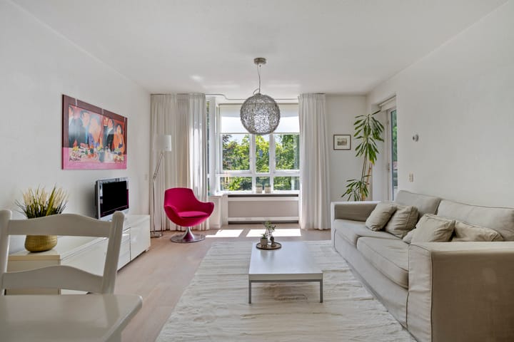 Photo 11 of Prins Hendrikstraat 61