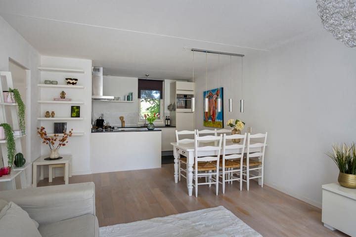 Photo 13 of Prins Hendrikstraat 61