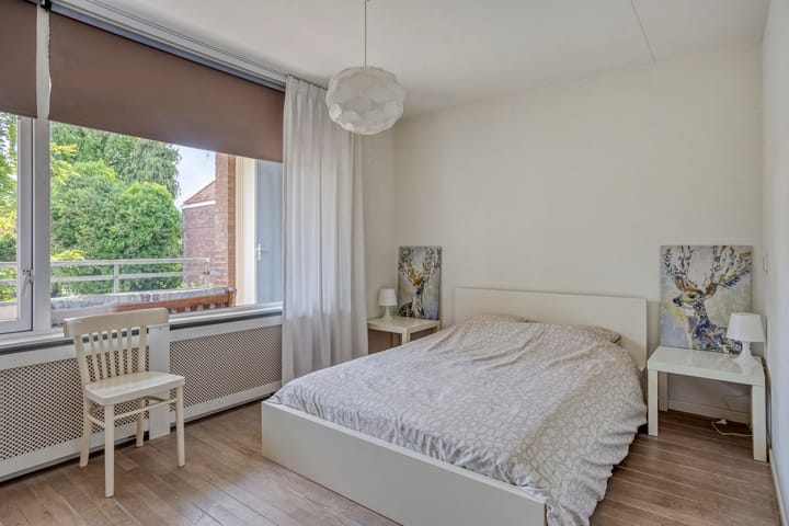 Photo 17 of Prins Hendrikstraat 61