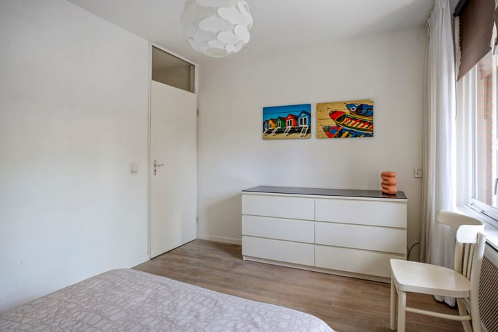 Photo 18 of Prins Hendrikstraat 61