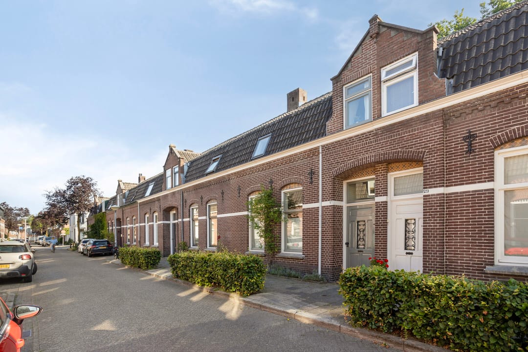 Foto 37 van St Lambertusstraat 27