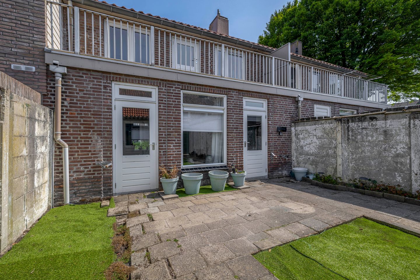 Photo 19 of Leliestraat 38