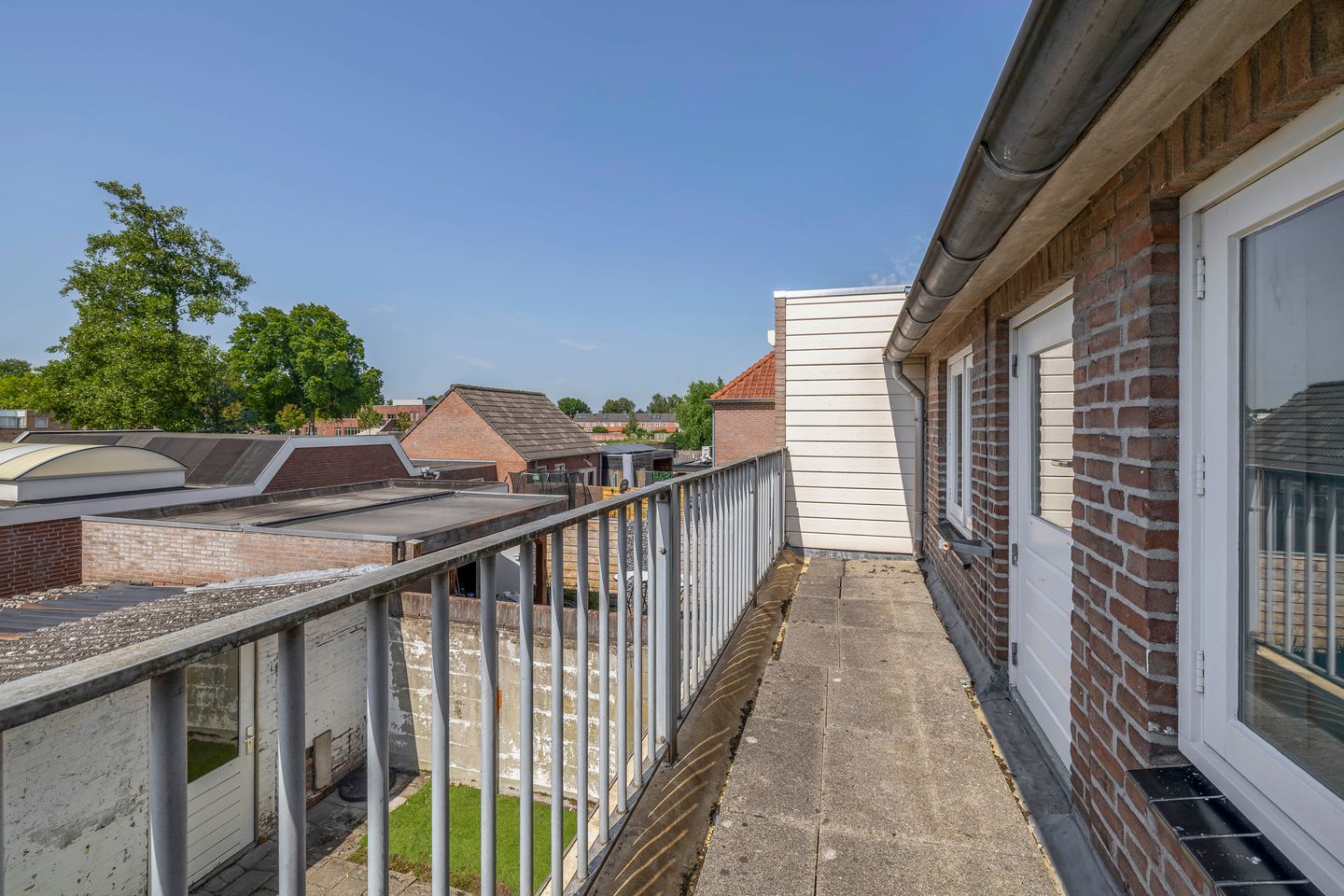 Photo 25 of Leliestraat 38