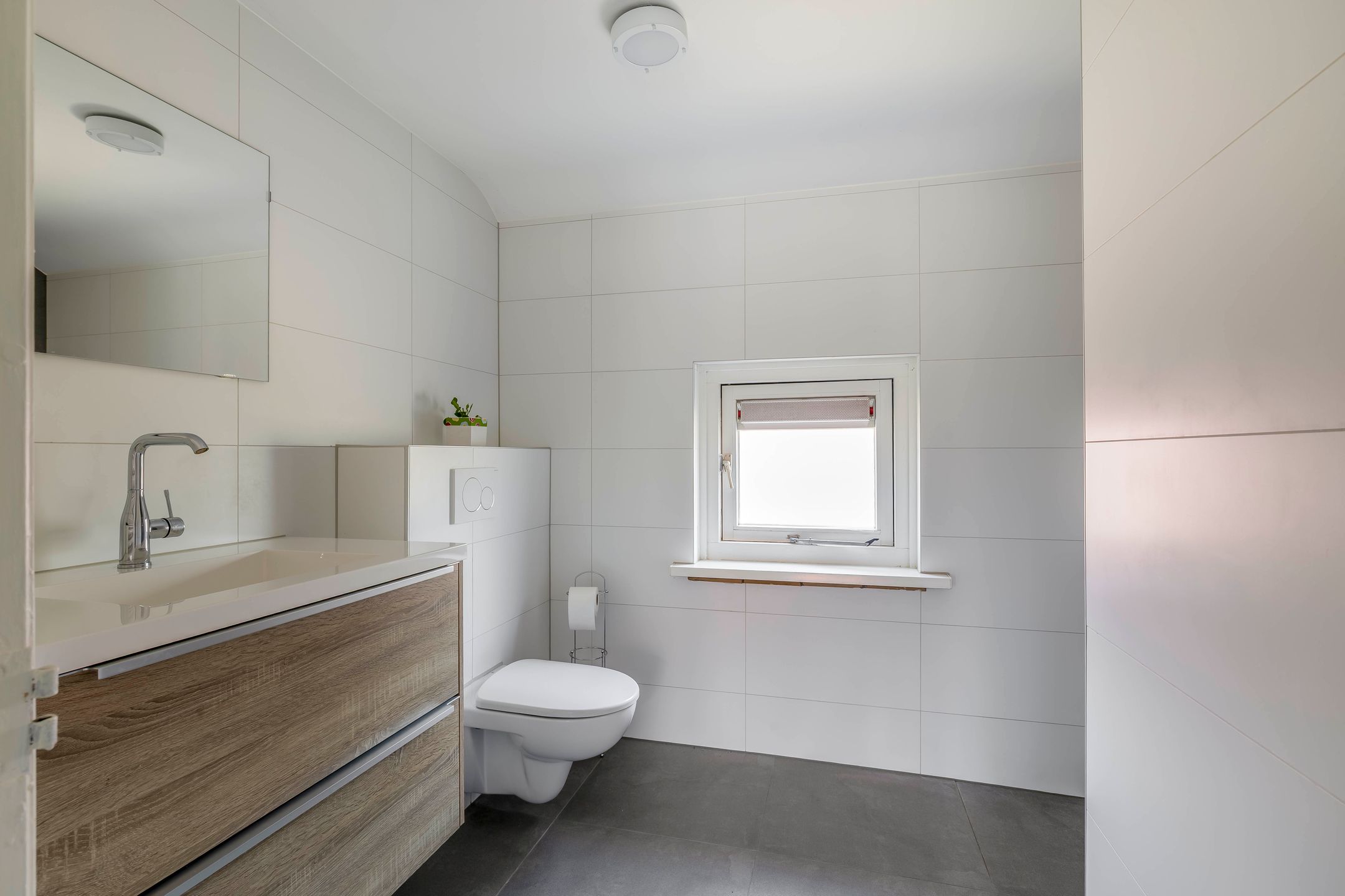 Photo 27 of Leliestraat 38