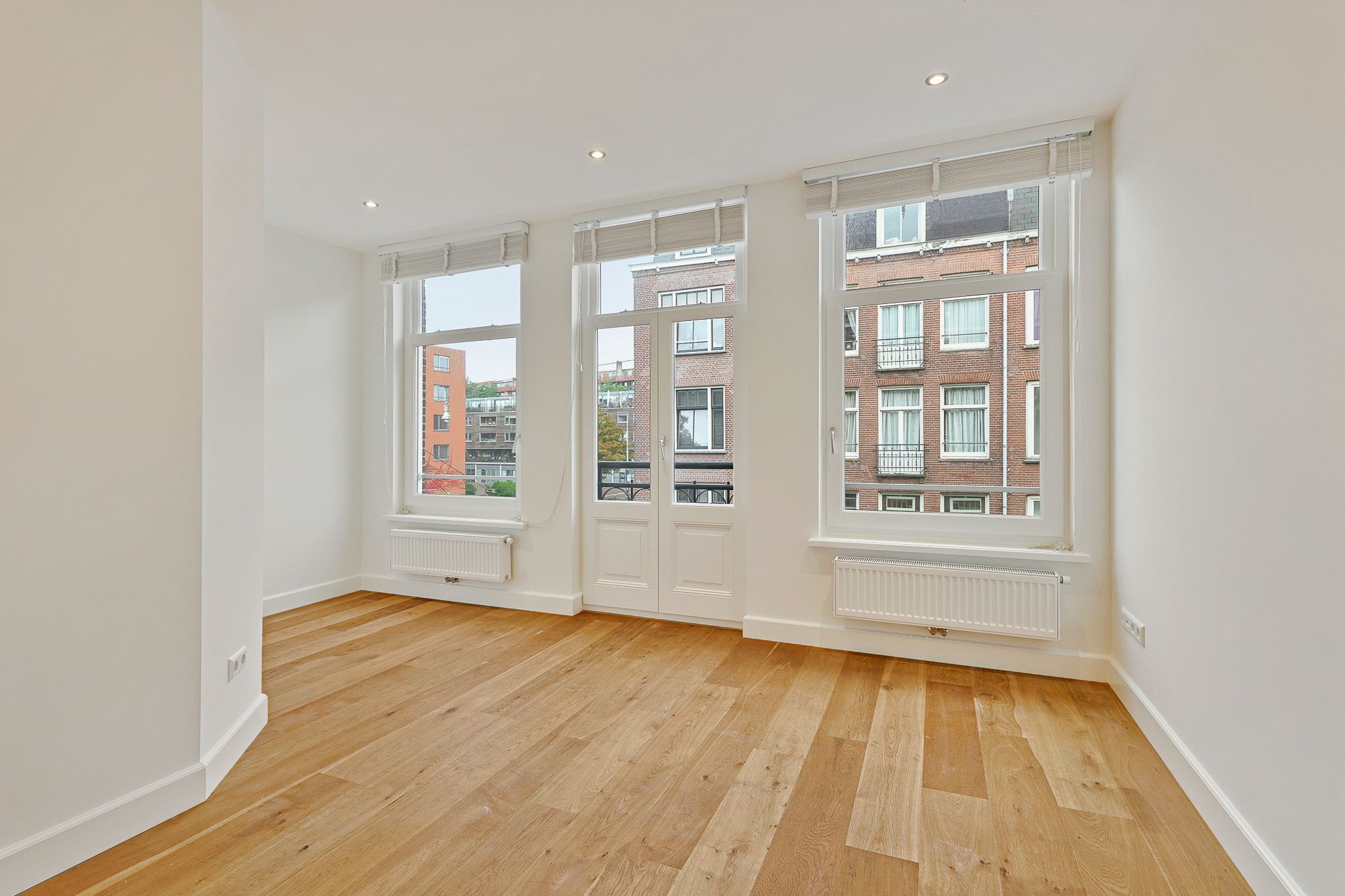 Van der Hoopstraat 127-, 127, 1, Amsterdam, 1051VE, Noord-Holland, Nederland 127