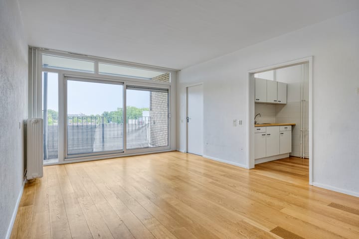 Foto 3 van Lelystraat 2-E51