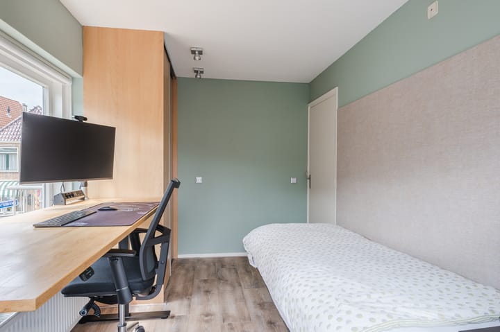 Foto 27 van Koninginneweg 32-A