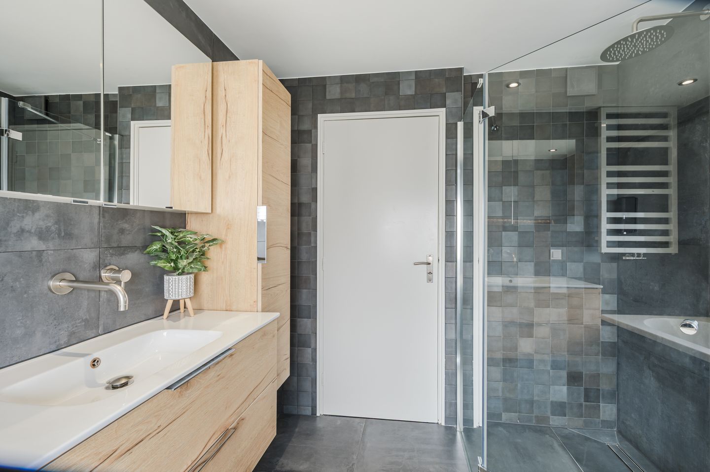 Foto 29 van Koninginneweg 32-A