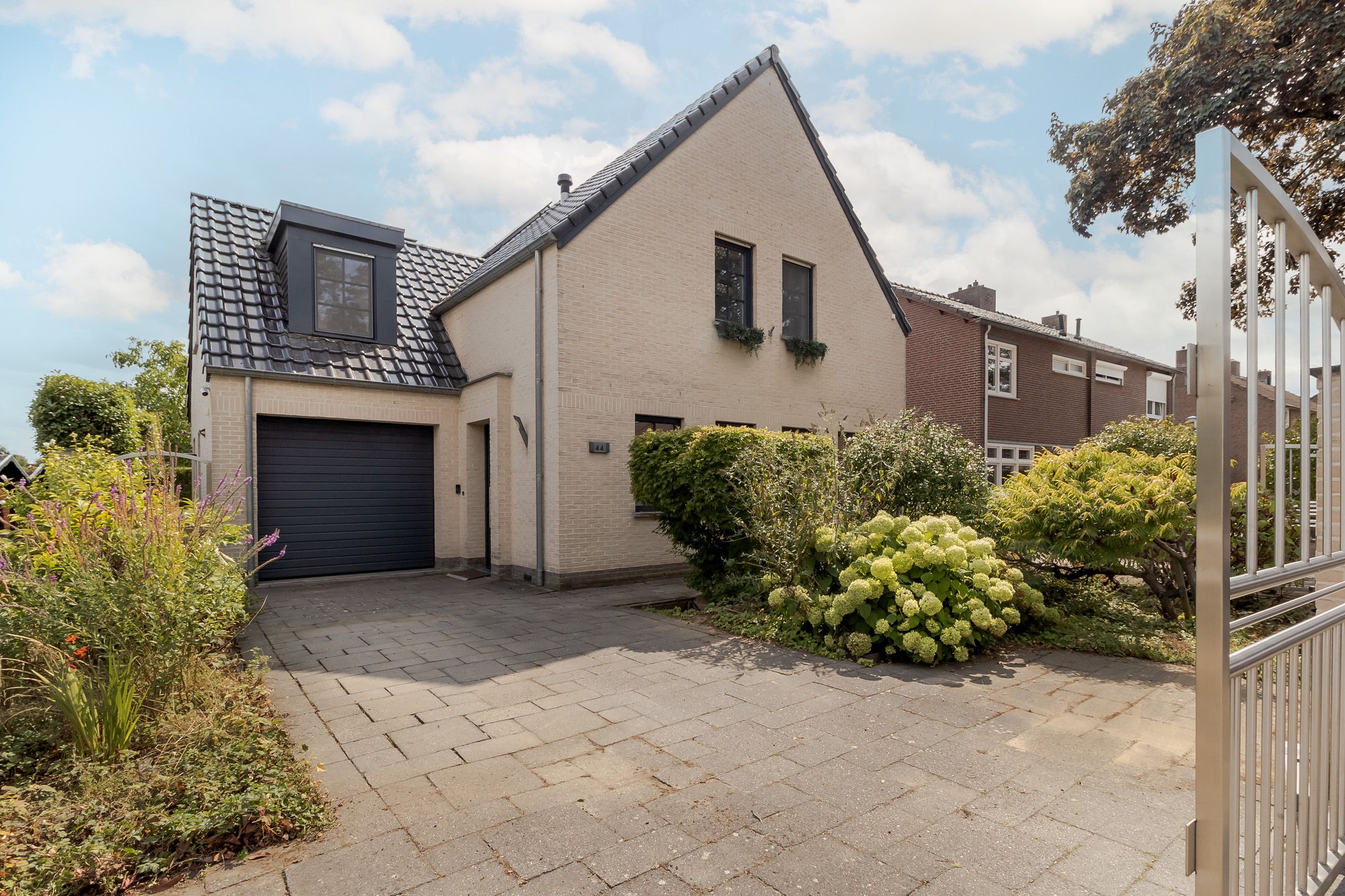 Foto 12 van Sint Willibrorduslaan 44