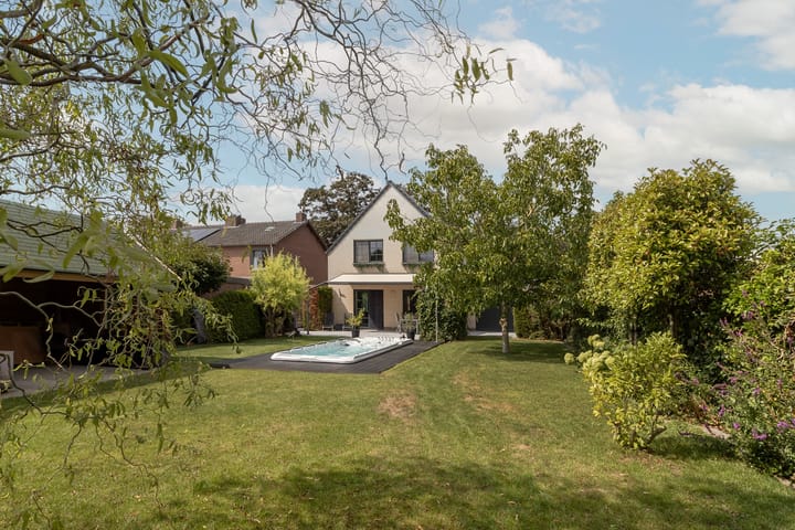 Photo 46 of Sint Willibrorduslaan 44