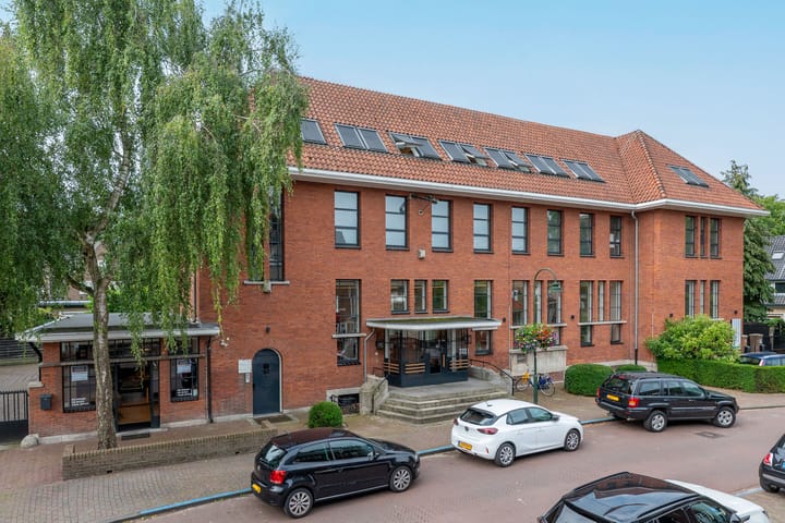 Schoutenbosje 5, Laren (NH)