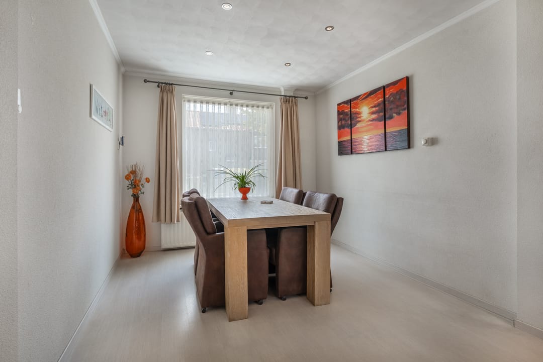 Foto 11 van A C de Ruijter van Steveninckstraat 15