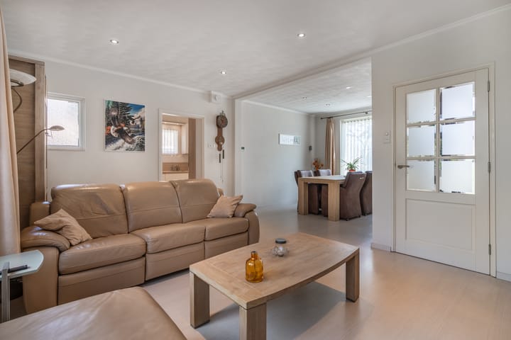 Foto 3 van A C de Ruijter van Steveninckstraat 15