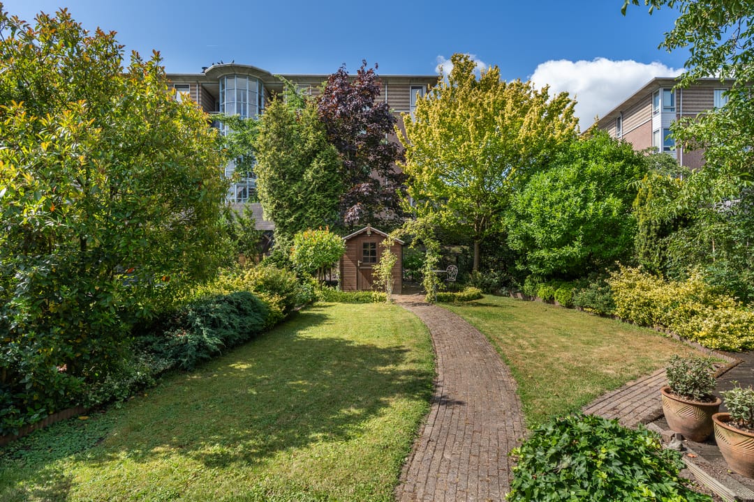 Foto 32 van A C de Ruijter van Steveninckstraat 15