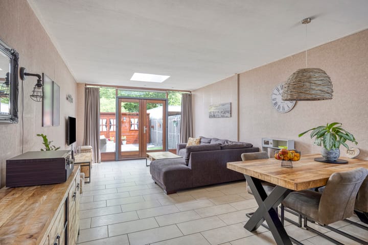 Foto 11 van Van Langendonckstraat 13