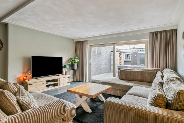 Foto 9 van Midslandstraat 40