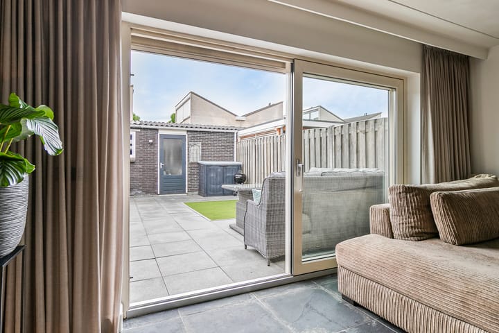 Foto 10 van Midslandstraat 40