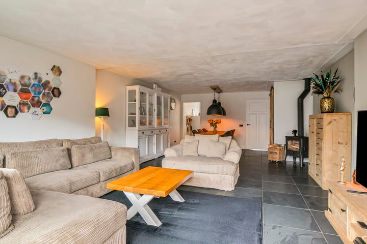 Foto 11 van Midslandstraat 40