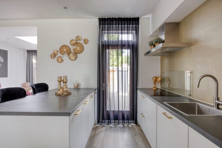 Foto 12 van Lieve Vrouwestraat 12