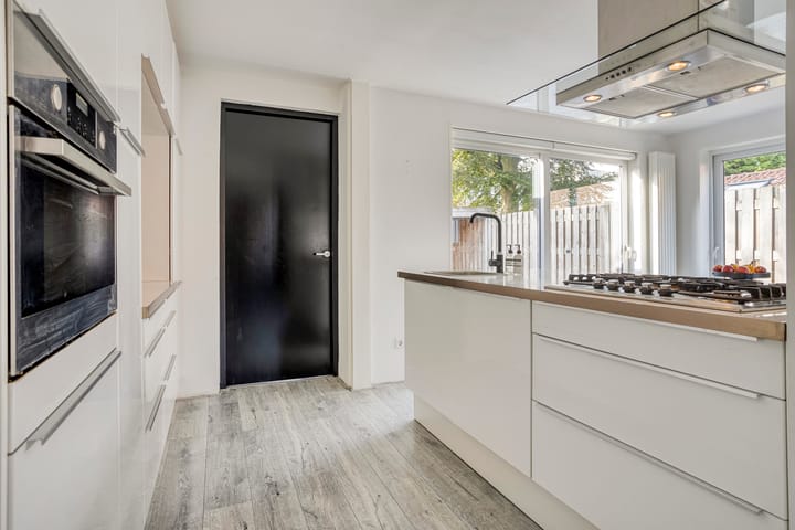 Photo 2 of Zuidlandstraat 13