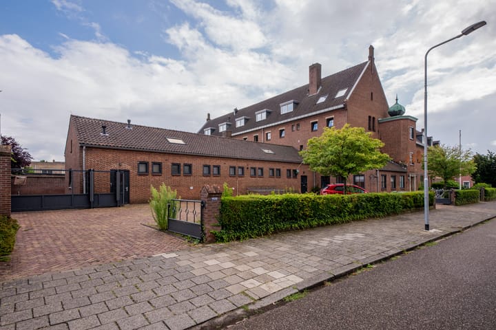 Monseigneur Zwijsenstraat 2-A main image