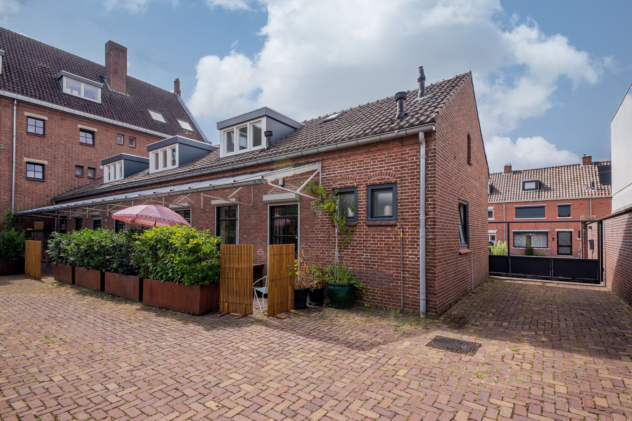 Foto 57 van Monseigneur Zwijsenstraat 2-A