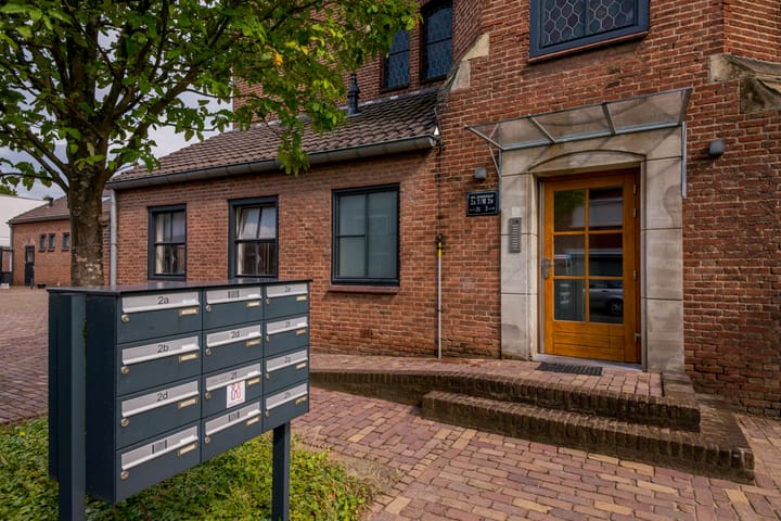 Photo 53 of Monseigneur Zwijsenstraat 2-A