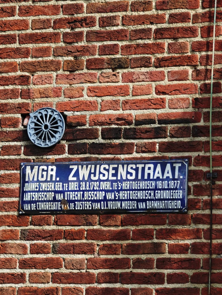 Photo 72 of Monseigneur Zwijsenstraat 2-A