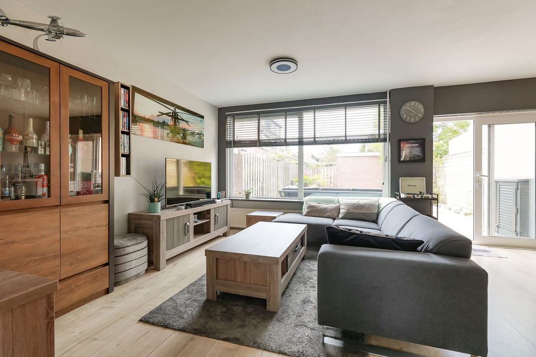 Photo 2 of Einsteinstraat 5