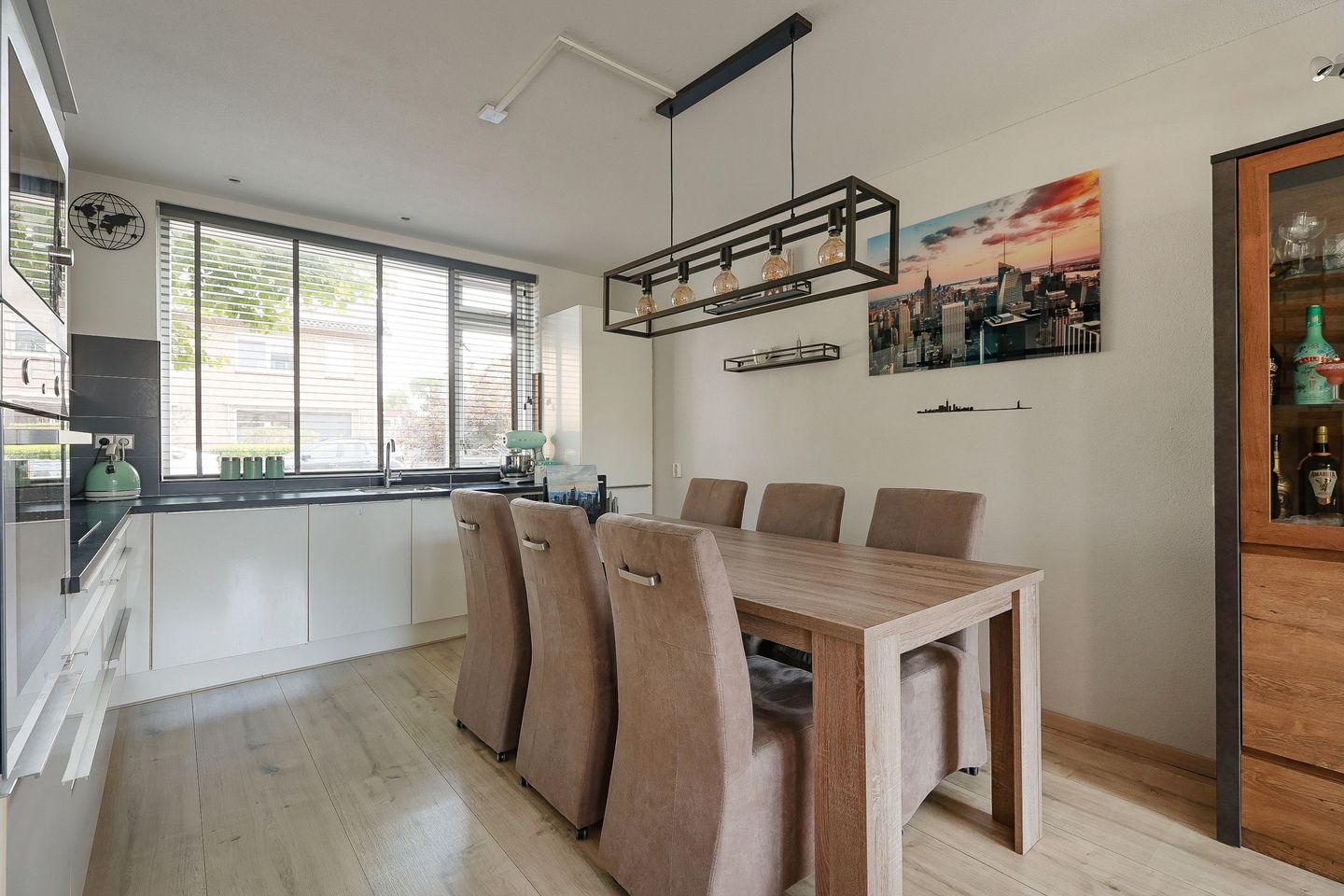 Photo 10 of Einsteinstraat 5