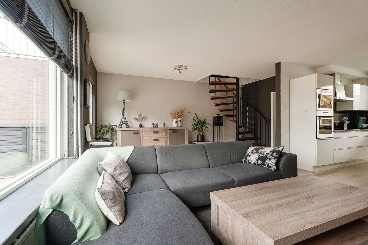 Photo 25 of Einsteinstraat 5