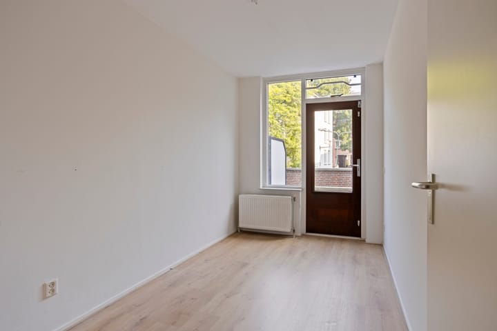 Photo 16 of Lakenweversplein 24-A