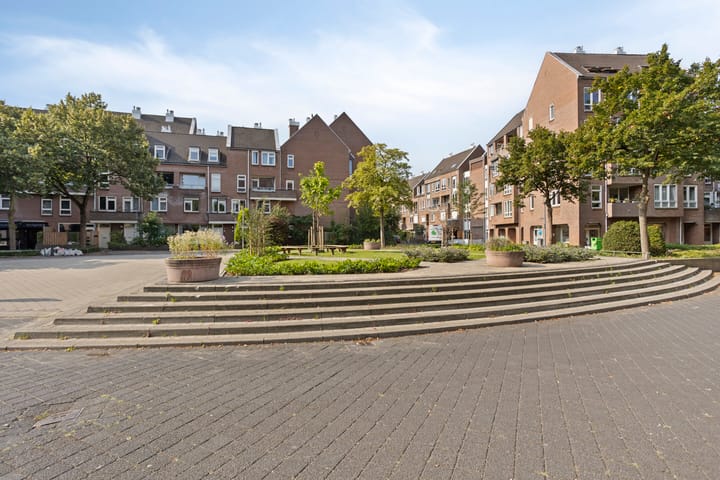 Photo 32 of Lakenweversplein 24-A