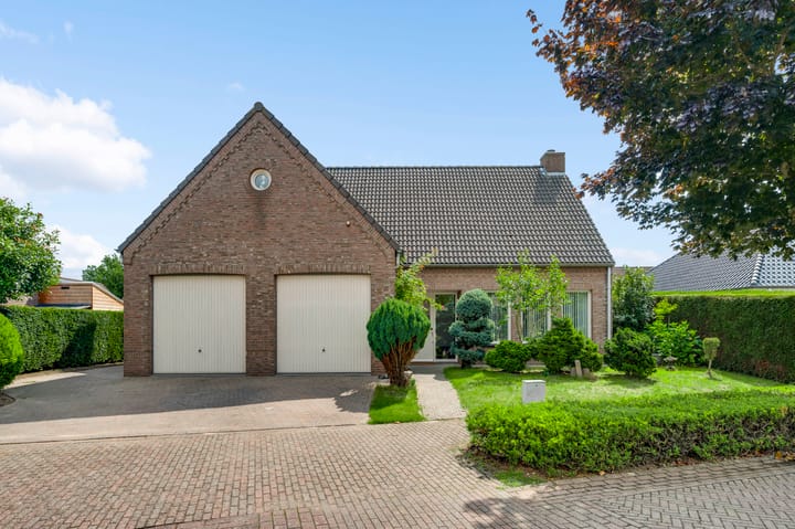 Foto 39 van Burgemeester Smeetsstraat 19