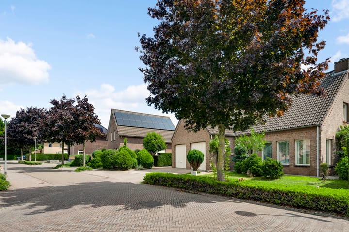 Foto 41 van Burgemeester Smeetsstraat 19