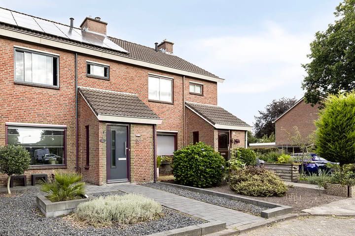 Foto 2 van Carry van Bruggenstraat 19