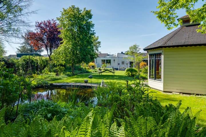 Photo 3 of Van Tuyll van Serooskerkenweg 24